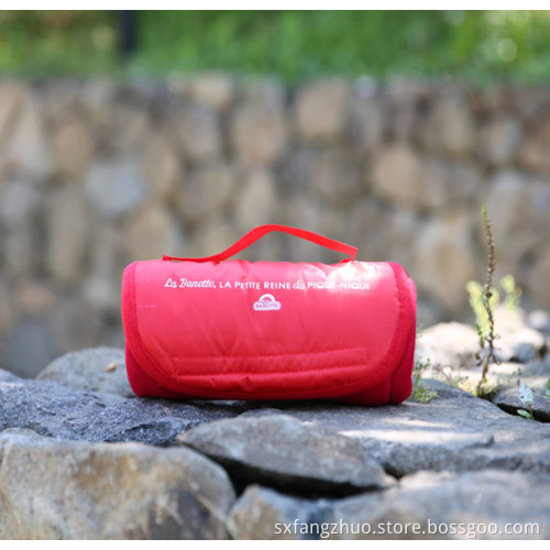 polyester plush fleece picnic blanket with handle